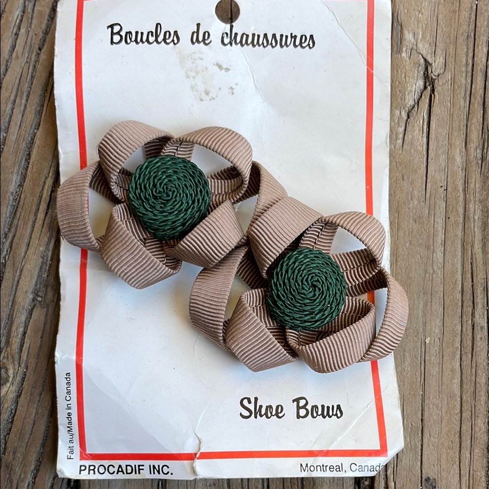 Vintage Brown and Green Shoe Bows